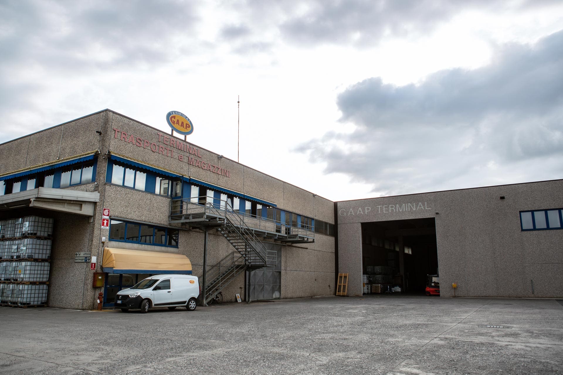 cooperativa autotrasporti depositi magazzini gaap piacenza